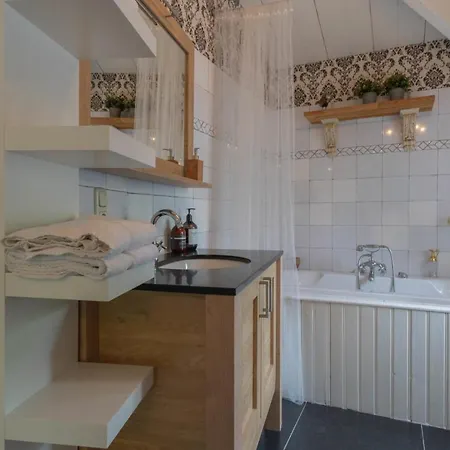 De Lingehoeve Penzion