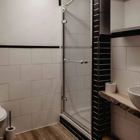 De Lingehoeve Inn *