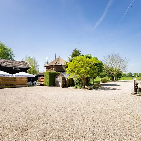 Inn De Lingehoeve