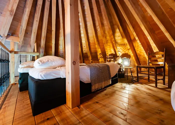 De Lingehoeve * Oosterwijk